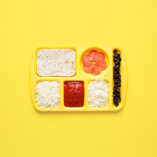 Illustration for article titled Photos show popular food deconstructed neatly